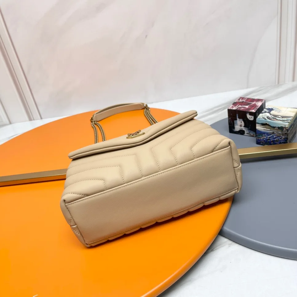 aint-laurent-loulou-small-quilted-leather thumbnail 7