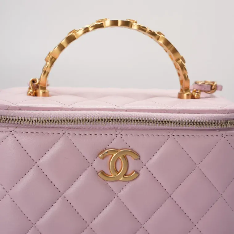 chanel-vanity-case thumbnail 3