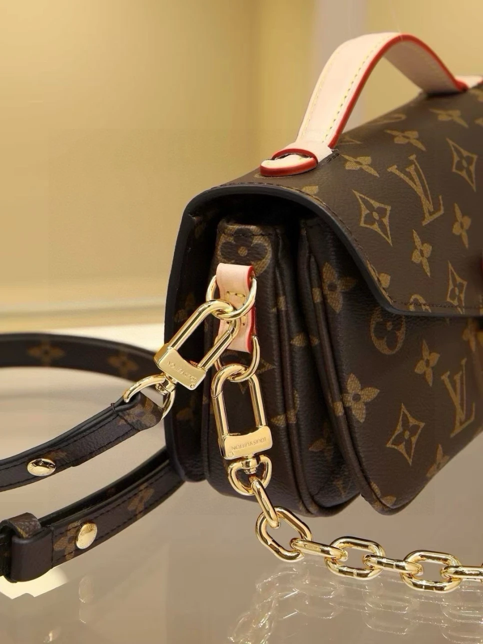 louis-vuitton-lv-monogram-pochette-metis-east-west-bag thumbnail 9