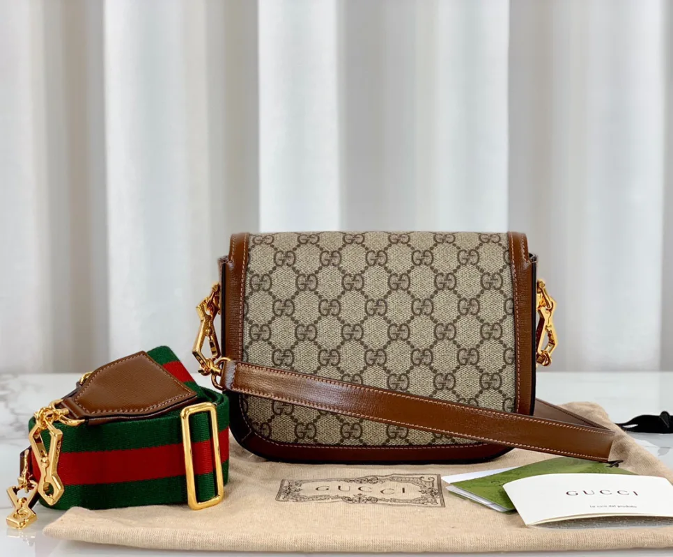 gucci-1955-horsebit-shoulder-bag-mini thumbnail 8