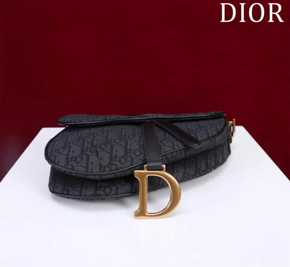 dior-saddle-handbag-oblique-jacquard-black thumbnail 8