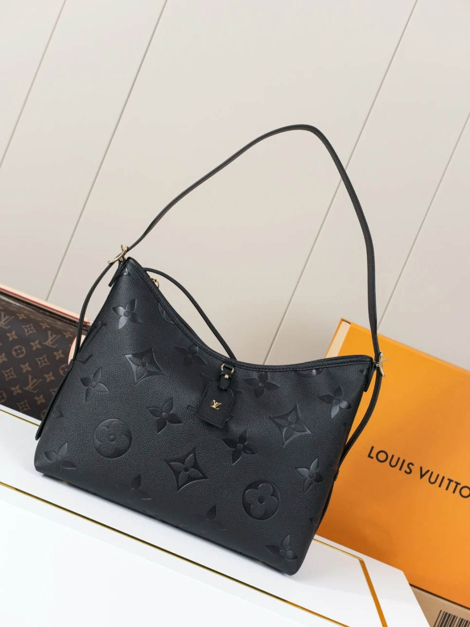 louis-vuitton-lv-carryall-mm-black thumbnail 7
