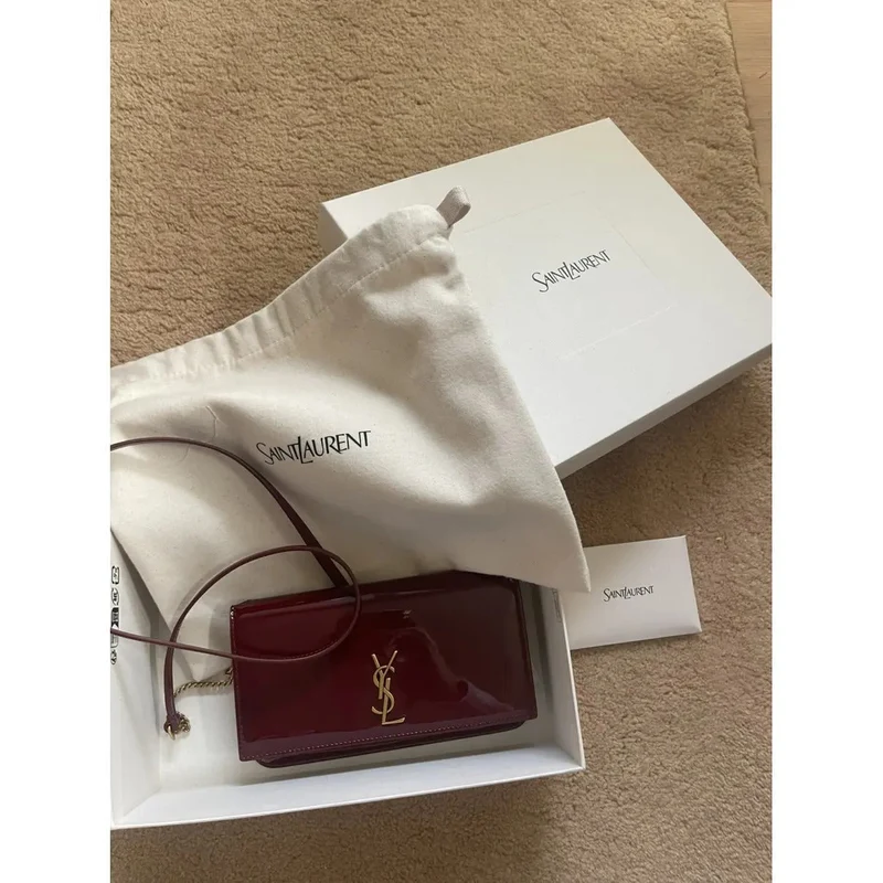saint-laurent-kate-small-shoulder-bag-in-patent-leather thumbnail 6