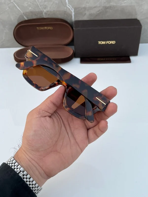 sunglasses-tom-ford thumbnail 6