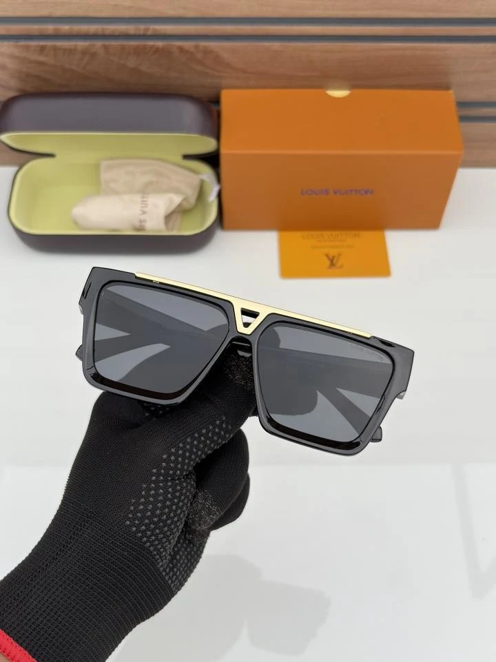 sunglasses-louis-vuitton thumbnail 4
