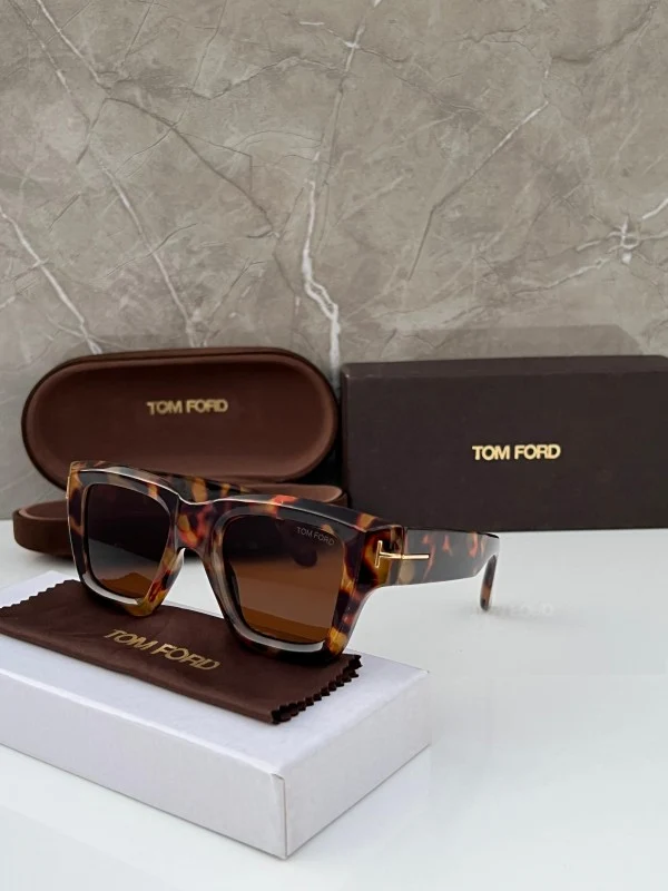Sunglasses Tom ford