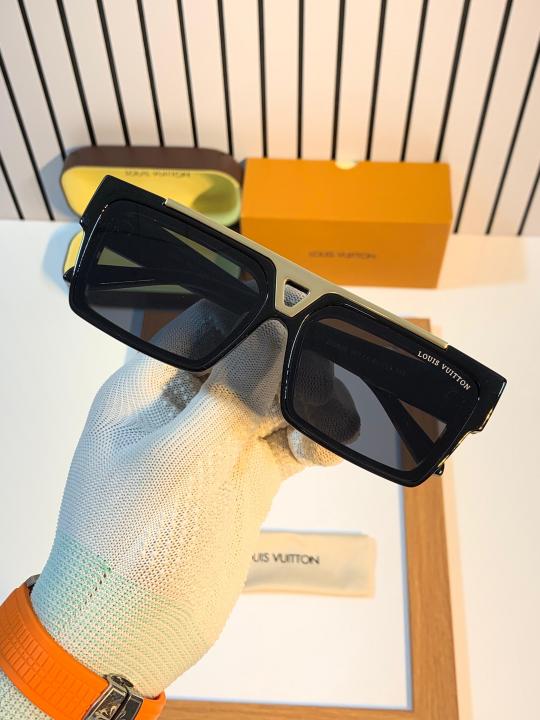 Sunglasses LV