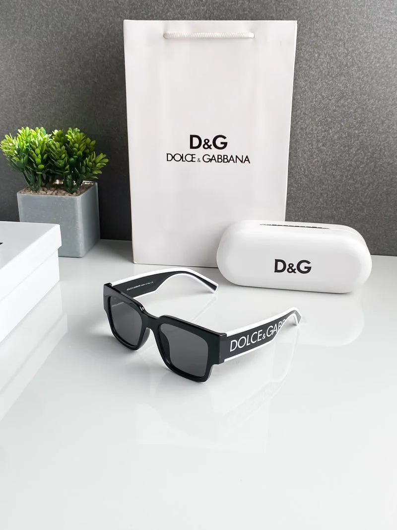 sunglasses-dolce-and-gabbana thumbnail 3