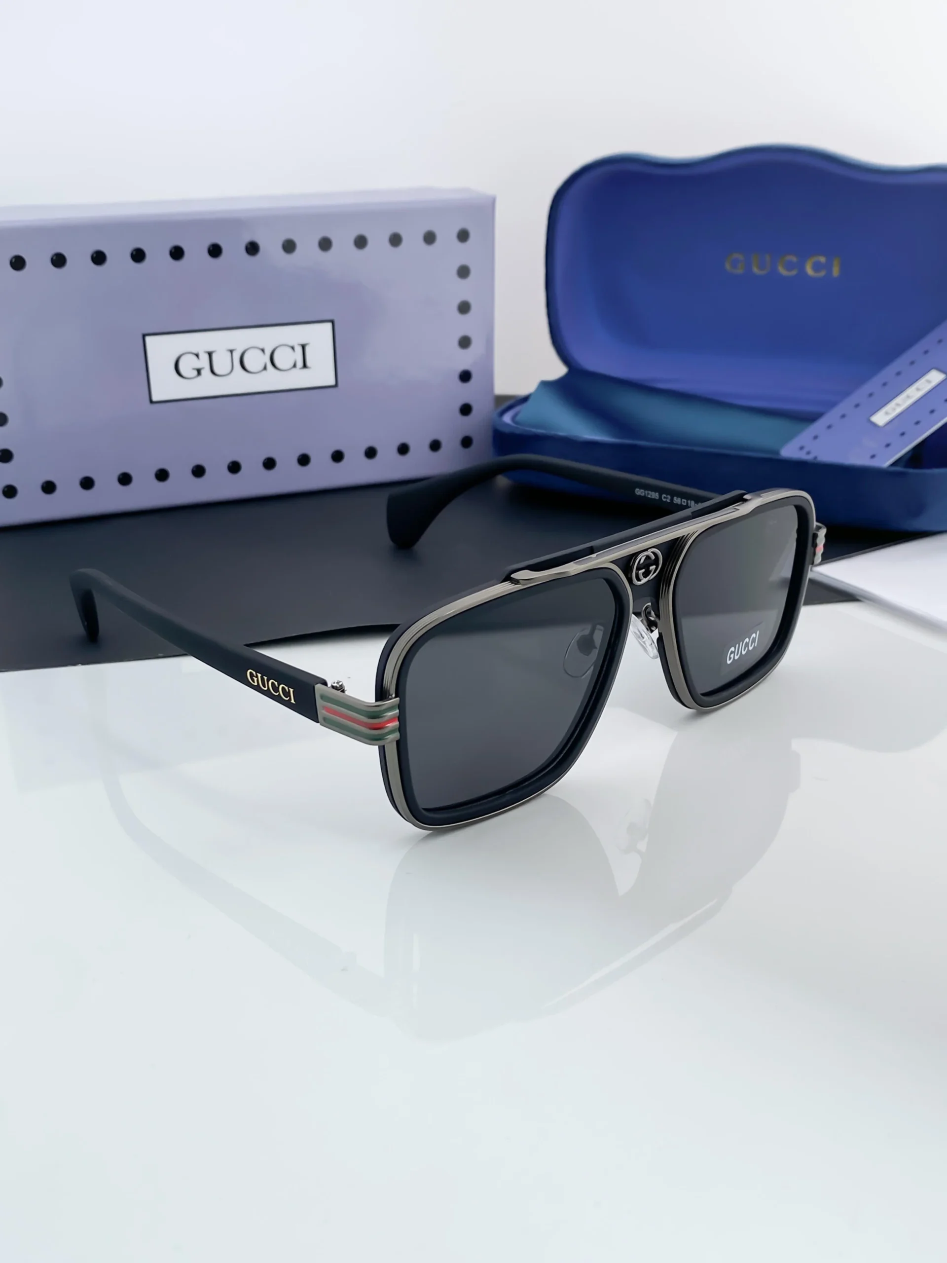 sunglasses-gucci thumbnail 2